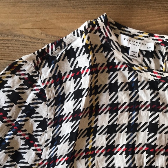 Equipment Femme 100% Silk Shirt Dress, Houndstooth, flare sleeves. - Picture 2 of 5